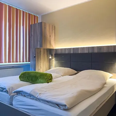 Hotel Am Sportpark 3*